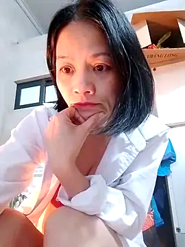 Snapshot of Aninyin22 chatting on 01-16-25, 06:56 Aninyin22 online show from 01-16-25, 06:56