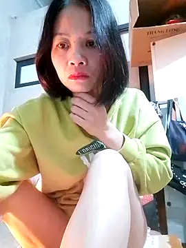 Snapshot of Aninyin22 chatting on 02-07-25, 11:13 Aninyin22 online show from 02-07-25, 11:13