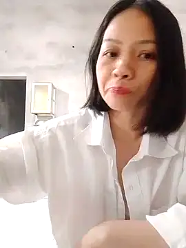 Snapshot of Aninyin22 chatting on 02-12-25, 06:40 Aninyin22 online show from 02-12-25, 06:40