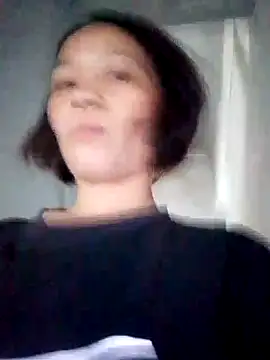 Snapshot of Aninyin22 chatting on 10-11-25, 02:44 Aninyin22 online show from 10-11-25, 02:44