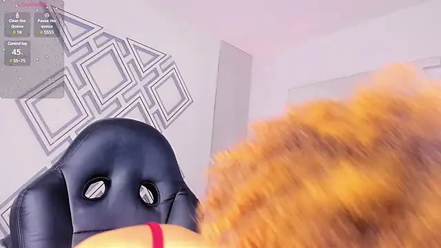  CurlyGirl  online show from 02-01-25, 10:02