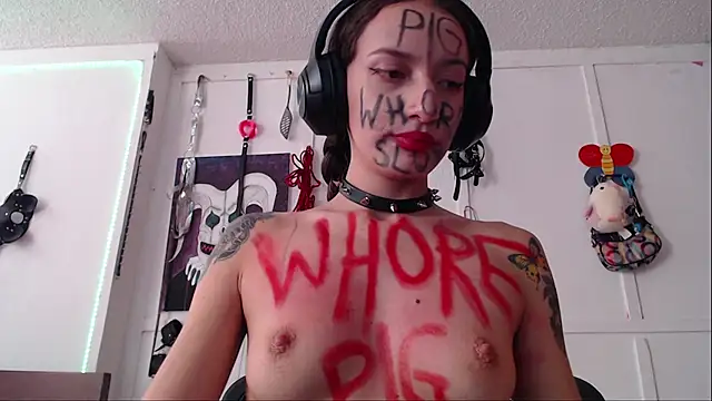 Eloise-brown online show from 01-14-25, 09:41