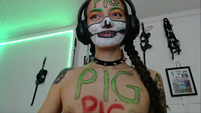 Eloise-brown online show from 01-20-25, 01:39