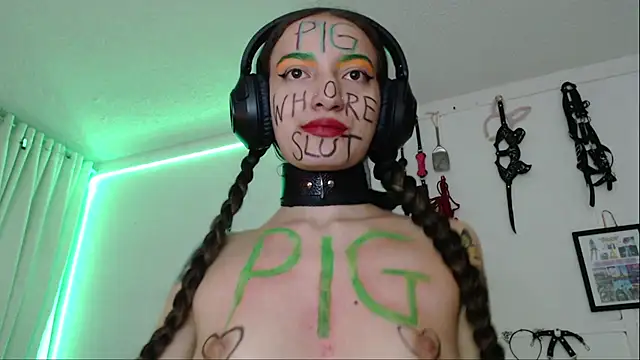 Eloise-brown online show from 01-22-25, 01:20