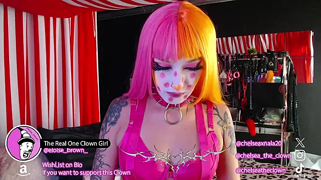 Snapshot of Eloise-brown chatting on 05-30-26, 08:17 Eloise-brown online show from 05-30-26, 08:17