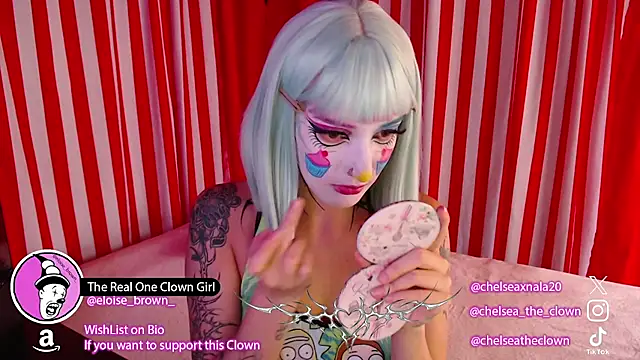 Snapshot of Eloise-brown chatting on 07-16-26, 06:36 Eloise-brown online show from 07-16-26, 06:36