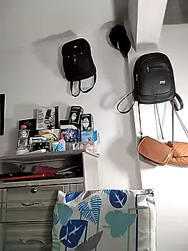 Corina hot online show from 01-09-25, 12:14