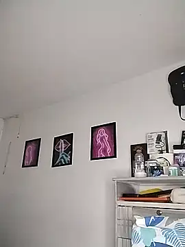 Corina hot online show from 01-10-25, 03:07