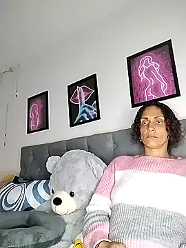 Corina hot online show from 01-25-25, 03:30