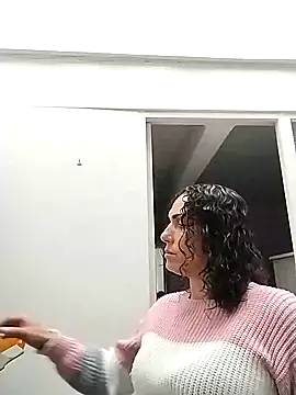 Corina hot online show from 01-25-25, 08:53