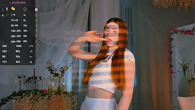 Freckle Diyana online show from 02-25-25, 11:08