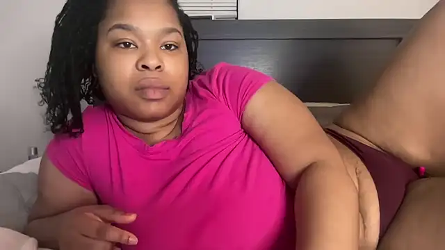 MissAriisback online show from 12-02-25, 12:10