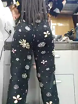 Manpreet kaur21 online show from 01-01-25, 03:03