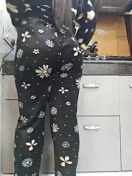 Snapshot of Manpreet_kaur21 chatting on 01-28-25, 02:10 Manpreet kaur21 online show from 01-28-25, 02:10