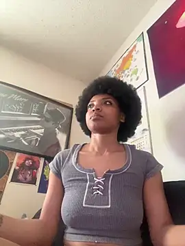 Snapshot of KimiAqua chatting on 03-13-25, 10:32 KimiAqua online show from 03-13-25, 10:32