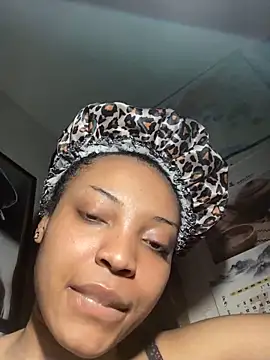 Snapshot of KimiAqua chatting on 10-04-25, 11:19 KimiAqua online show from 10-04-25, 11:19