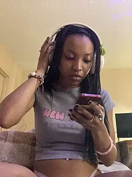 Snapshot of KimiAqua chatting on 12-14-25, 07:51 KimiAqua online show from 12-14-25, 07:51