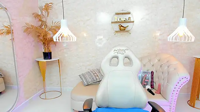 LYA SWEETX online show from 11-17-25, 04:07