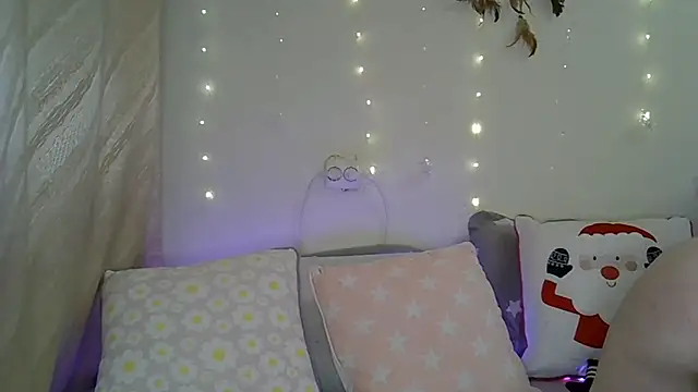 Snapshot of Sellya_Houston chatting on 12-10-24, 01:44 Sellya Houston online show from 12-10-24, 01:44