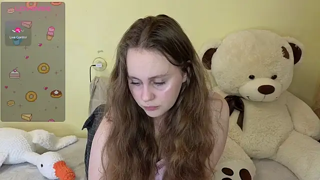 Snapshot of Sellya_Houston chatting on 09-22-25, 07:49 Sellya Houston online show from 09-22-25, 07:49