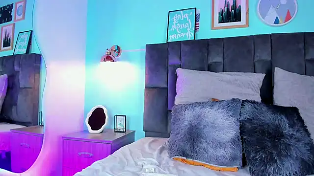 Snapshot of AmyPalmmer chatting on 03-08-25, 11:58 AmyPalmmer online show from 03-08-25, 11:58