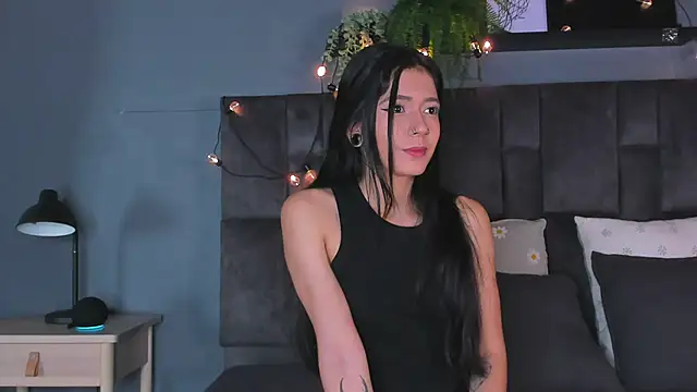 Snapshot of AmyPalmmer chatting on 10-23-25, 11:31 AmyPalmmer online show from 10-23-25, 11:31