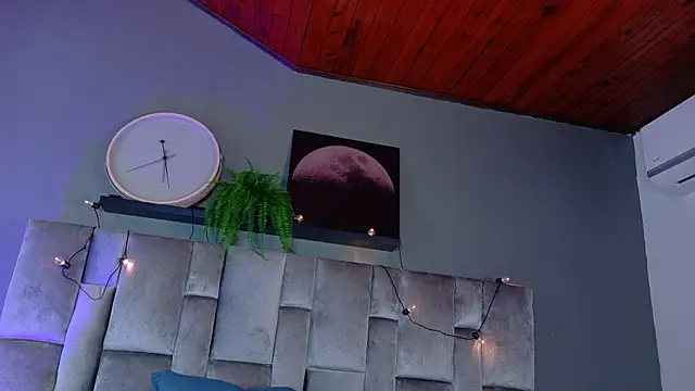 Snapshot of AmyPalmmer chatting on 12-14-25, 11:59 AmyPalmmer online show from 12-14-25, 11:59