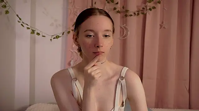 Snapshot of LimaLexxx chatting on 09-22-25, 05:37 LimaLexxx online show from 09-22-25, 05:37