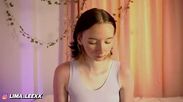 Snapshot of LimaLexxx chatting on 09-28-25, 01:11 LimaLexxx online show from 09-28-25, 01:11