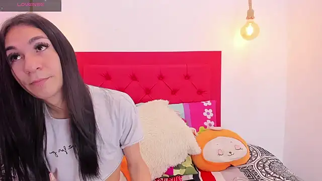 Mia thompson 19 online show from 02-22-25, 08:09