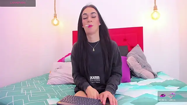 Mia thompson 19 online show from 03-17-25, 07:04