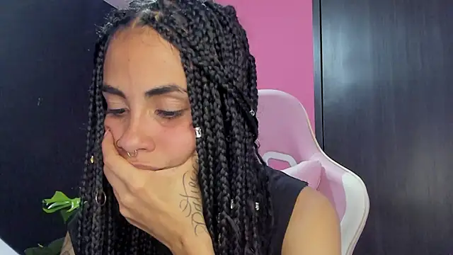 Juanadearco5 online show from 12-07-24, 12:30