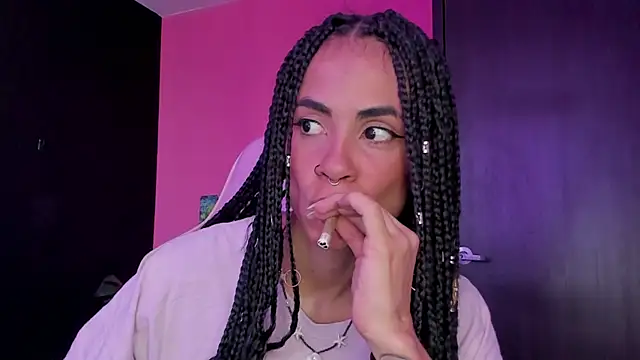 Juanadearco5 online show from 12-11-24, 07:14