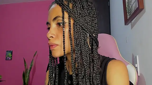 Juanadearco5 online show from 12-15-24, 02:41