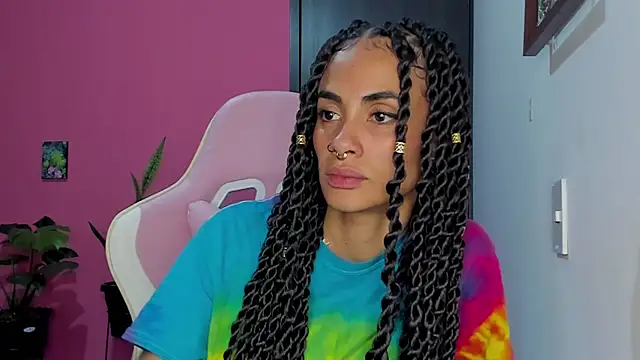 Juanadearco5 online show from 12-20-24, 01:25