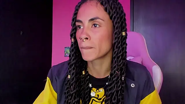 Juanadearco5 online show from 12-23-24, 09:51