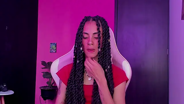 Juanadearco5 online show from 12-28-24, 05:46