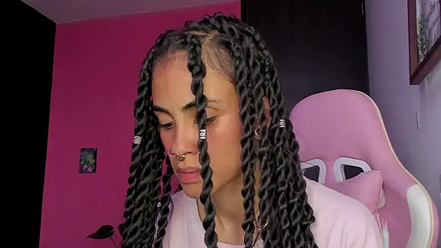 Juanadearco5 online show from 01-03-25, 09:36