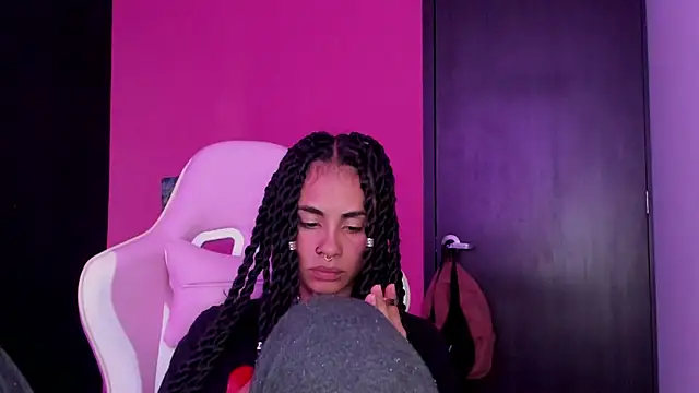 Juanadearco5 online show from 01-08-25, 09:34