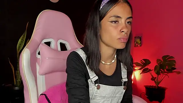 Juanadearco5 online show from 02-04-25, 12:08