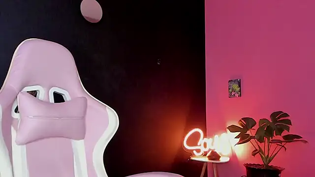 Juanadearco5 online show from 02-05-25, 10:22