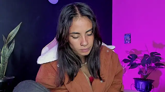 Juanadearco5 online show from 02-11-25, 03:29