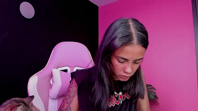 Juanadearco5 online show from 03-12-25, 03:07