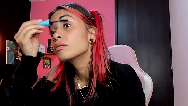 Juanadearco5 online show from 09-19-25, 11:05