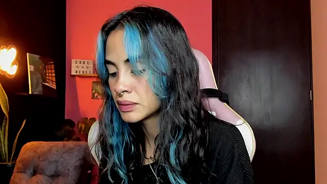 Juanadearco5 online show from 10-17-25, 10:45