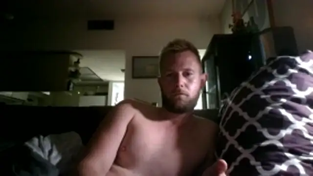 Snapshot of W1LBURN chatting on 06-13-26, 08:45 W1LBURN online show from 06-13-26, 08:45