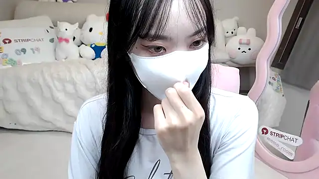 momo room online show from 09-19-25, 11:33