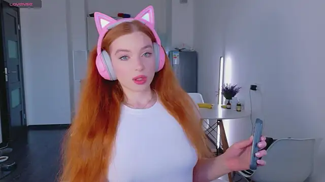 cinnabon girls online show from 04-29-26, 04:22