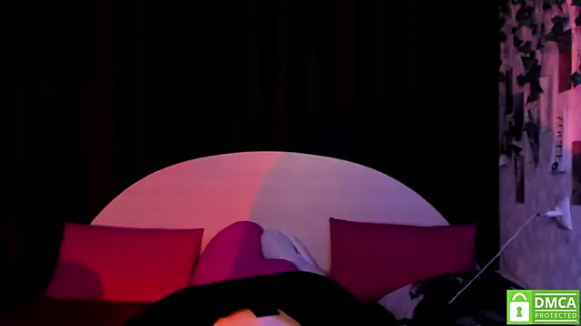 dreamgirllovee online show from 10-13-25, 09:04