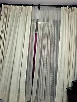 viollett 28 online show from 06-04-26, 11:33